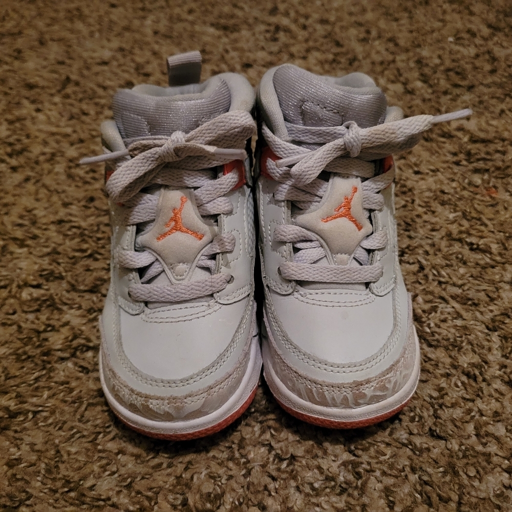 Nike Air Jordan gary/pink toddler girl shoe